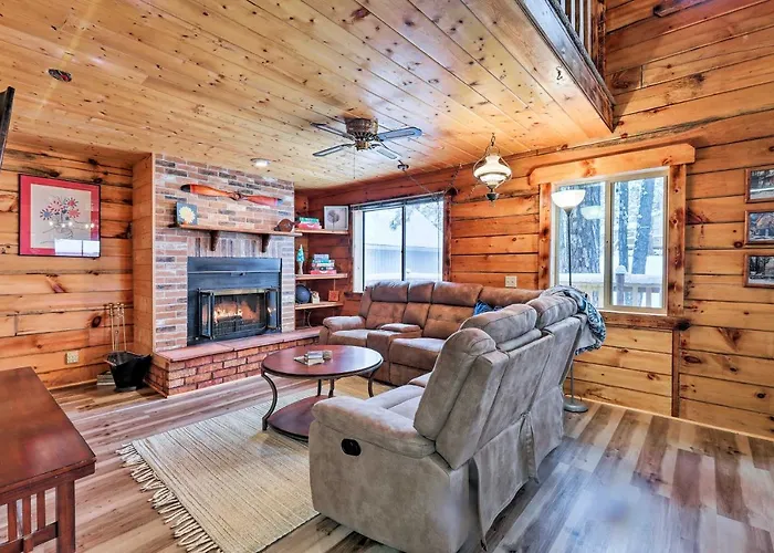 Holiday home Furnished Deck: In Coconino National Forest *