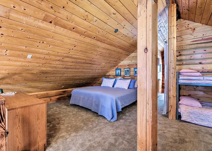 Furnished Deck: In Coconino National Forest * Munds Park