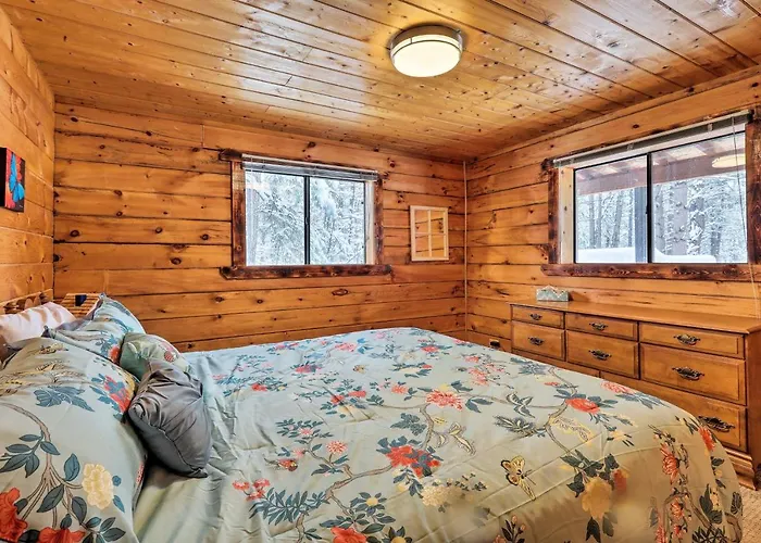 Furnished Deck: In Coconino National Forest Holiday home Munds Park